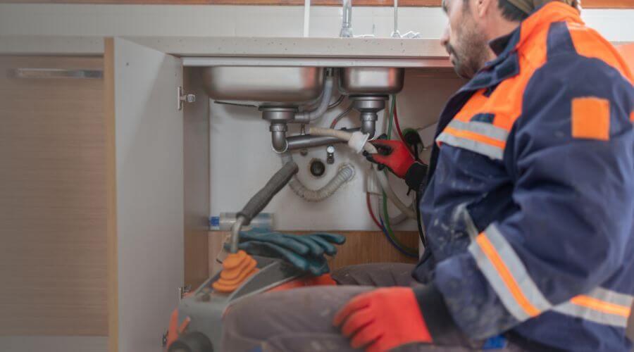 Local tankless water heater installation in Iowa